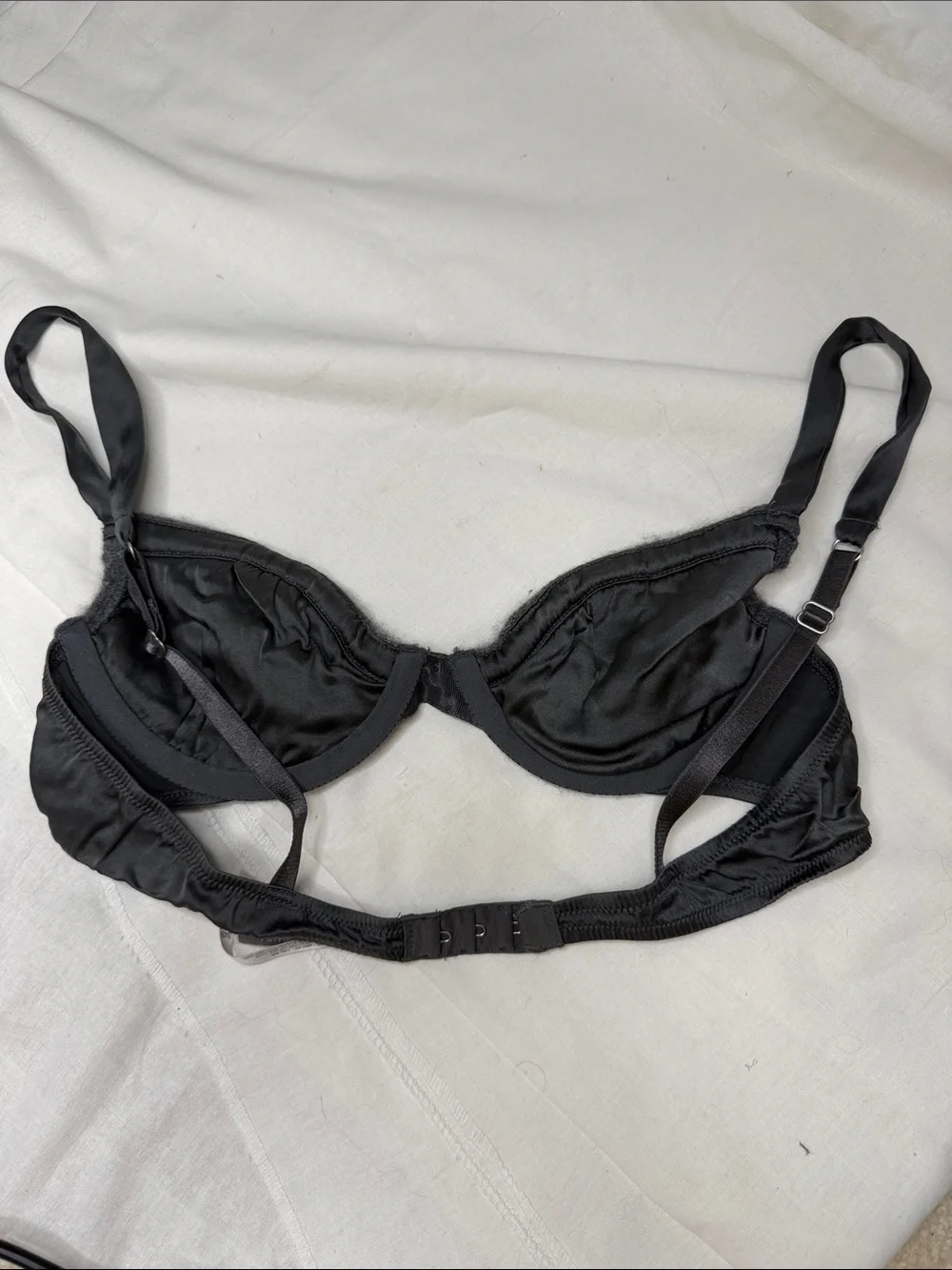 Victorias Secret ‘Luxury Blend’ Cashmere & Silk Bra Size 34B - Picture 3 of 4